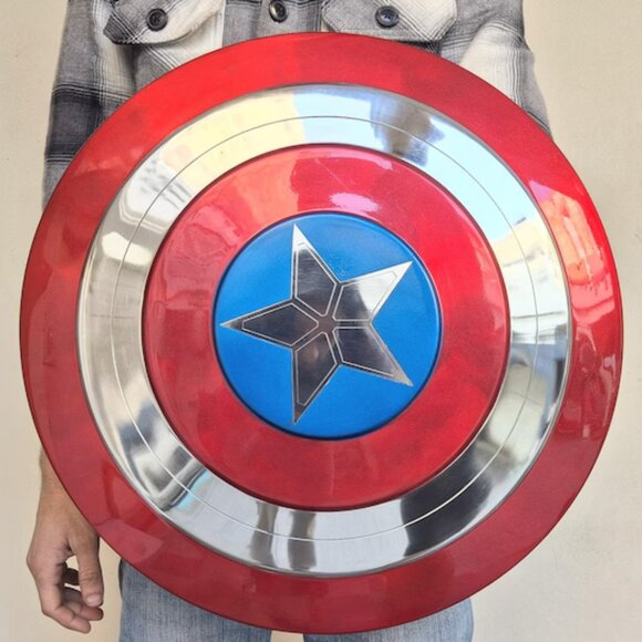 Captain Shield Handmade Shield Roleplay, Cosplay Winter Adventures Gift for Him - Picture 4 of 7